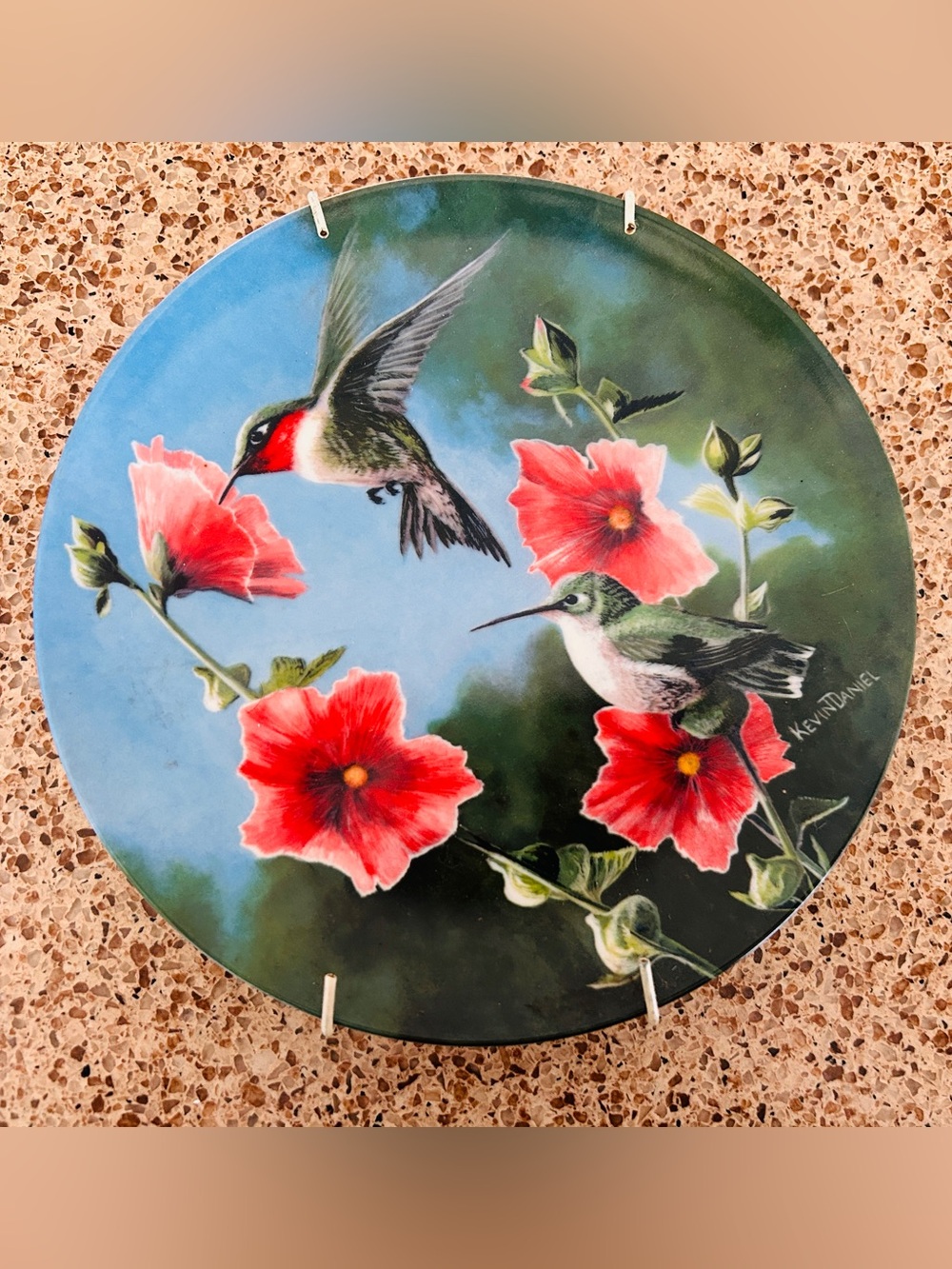 The Hummingbird 1986 Vintage Collectors Plate